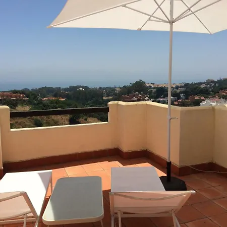 Дом отдыха Gorgeous Cabopino With Stunning Views