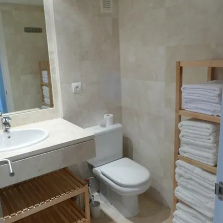 Дом отдыха Gorgeous Cabopino With Stunning Views *