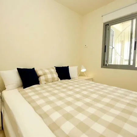 Дом отдыха Gorgeous Cabopino With Stunning Views Марбелья