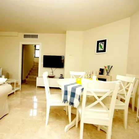 Gorgeous Cabopino With Stunning Views *