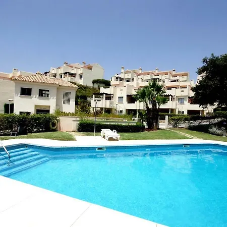 Дом отдыха Gorgeous Cabopino With Stunning Views