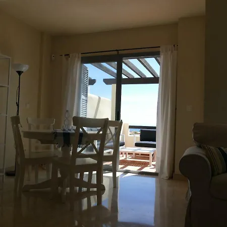 Дом отдыха Gorgeous Cabopino With Stunning Views Марбелья