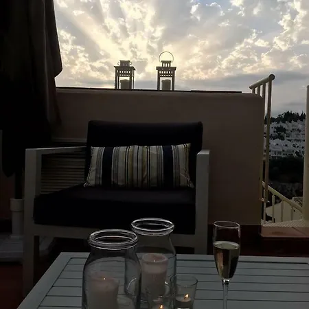 Gorgeous Cabopino With Stunning Views Дом отдыха *